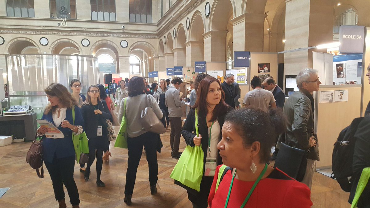 assoARLEM's tweet photo. Une riche matinée pour la 1ère journée au #Forum #ZeroCarbon #3Zero #SDGs #NewTech 
@ConvergencesORG https://t.co/bEirJDNv4V