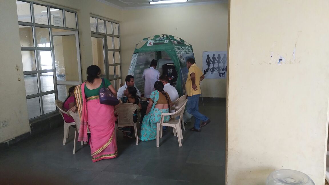 SwasthGram's tweet photo. Blood Donation cum health camp organized with the help of @Accuster in greater Noida delta 1sector
#swasthgram #accuster #labike #mobilelab https://t.co/c0XhhHdYzB