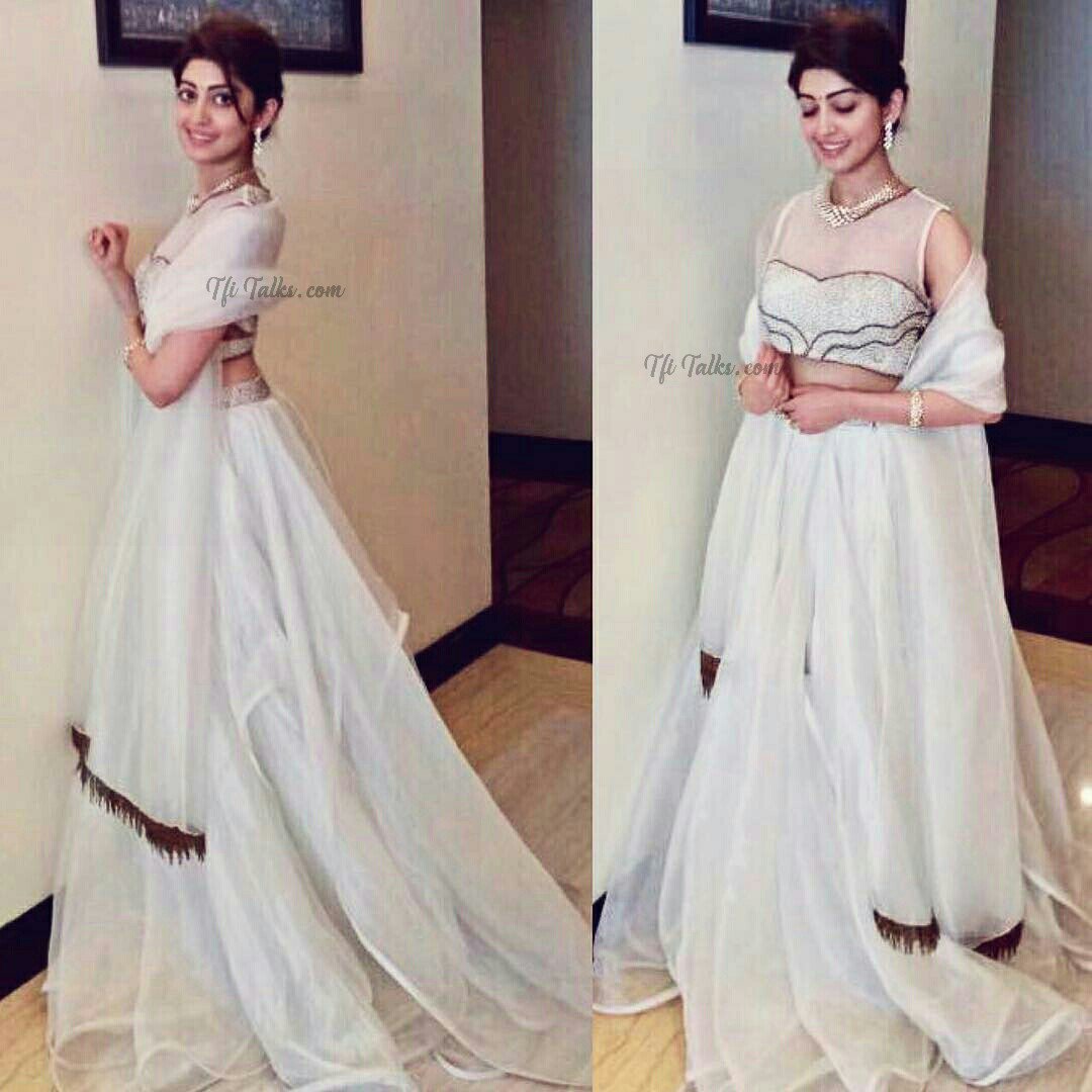 tfitalks_Offl's tweet photo. Pretty cool look of #PranithaSubhash 
@pranitasubhash https://t.co/sNAdutiu98