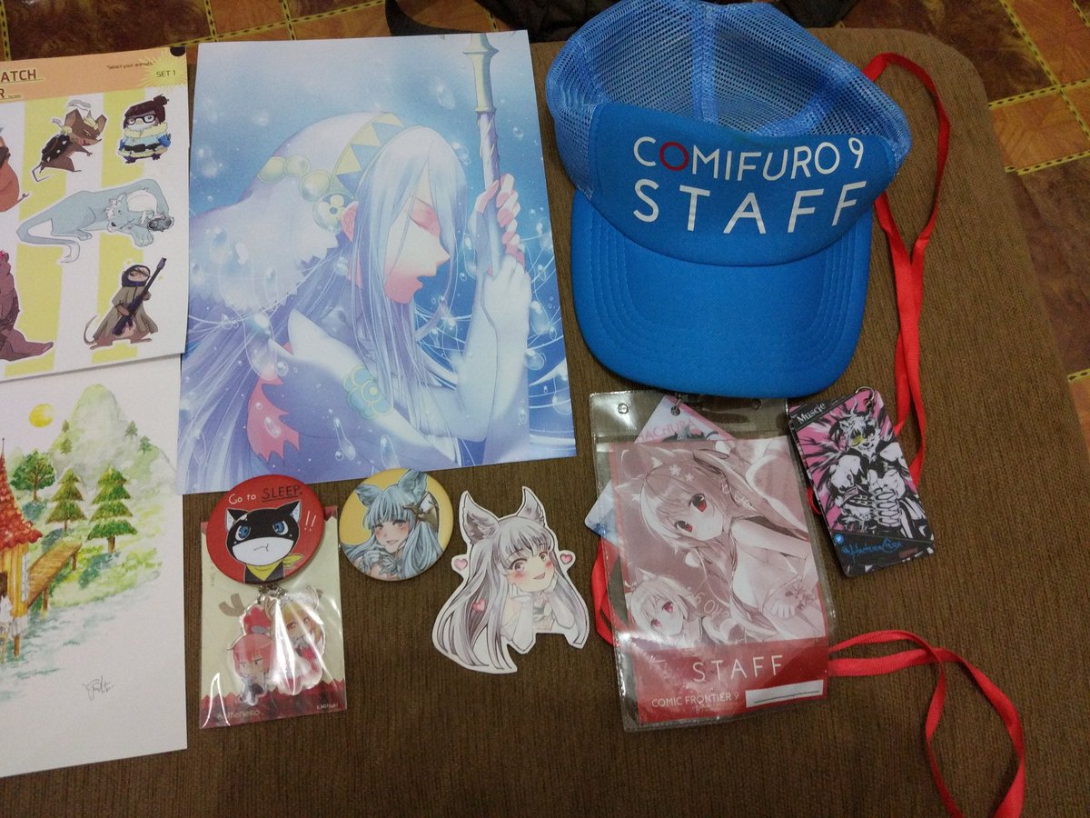 HachuraChura's tweet photo. Some loots I got from #Comifuro9 Day 1 and Day 2~!
Mmm, sweet sweet loots~! https://t.co/HHOiPy6slr