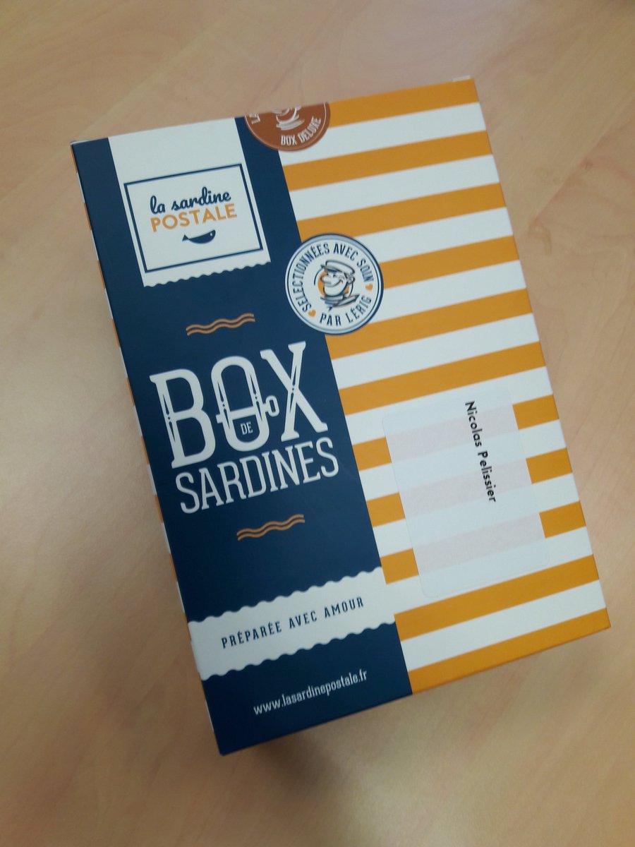 PELISSIER373618's tweet photo. @DidineProject J'ai reçu la box de la sardine postale par #LaPoste Le contenant est déjà un cadeau en soi ! #innovation #startup #sardine https://t.co/Ay8SBxb3ky