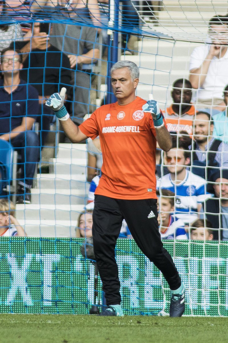 footballdaily's tweet photo. Who's a better goalkeeper?!

RT for Jose Mourinho

LIKE for Joe Hart https://t.co/TpX22bmNju