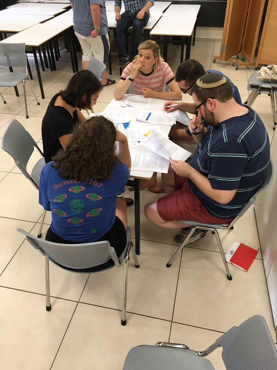 robinmoss86's tweet photo. Learning about @UJIAcharity's work in Israel by simulating social impact investment decisions on #Chazon2017 https://t.co/5GYB93v6Js