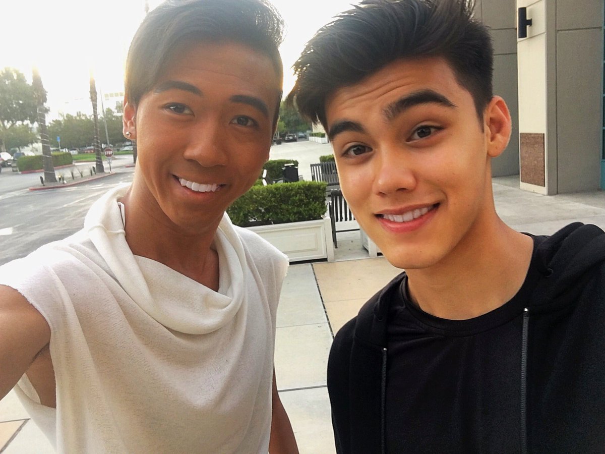 brandeecimo's tweet photo. #Safe #Flights @OfficialBaileyM #ComeVisitAgain #LA #Fan #Brandeecimo #Retweet #LikePhoto πΊπΈβοΈπ«π΅π https://t.co/6sMsklvEUF