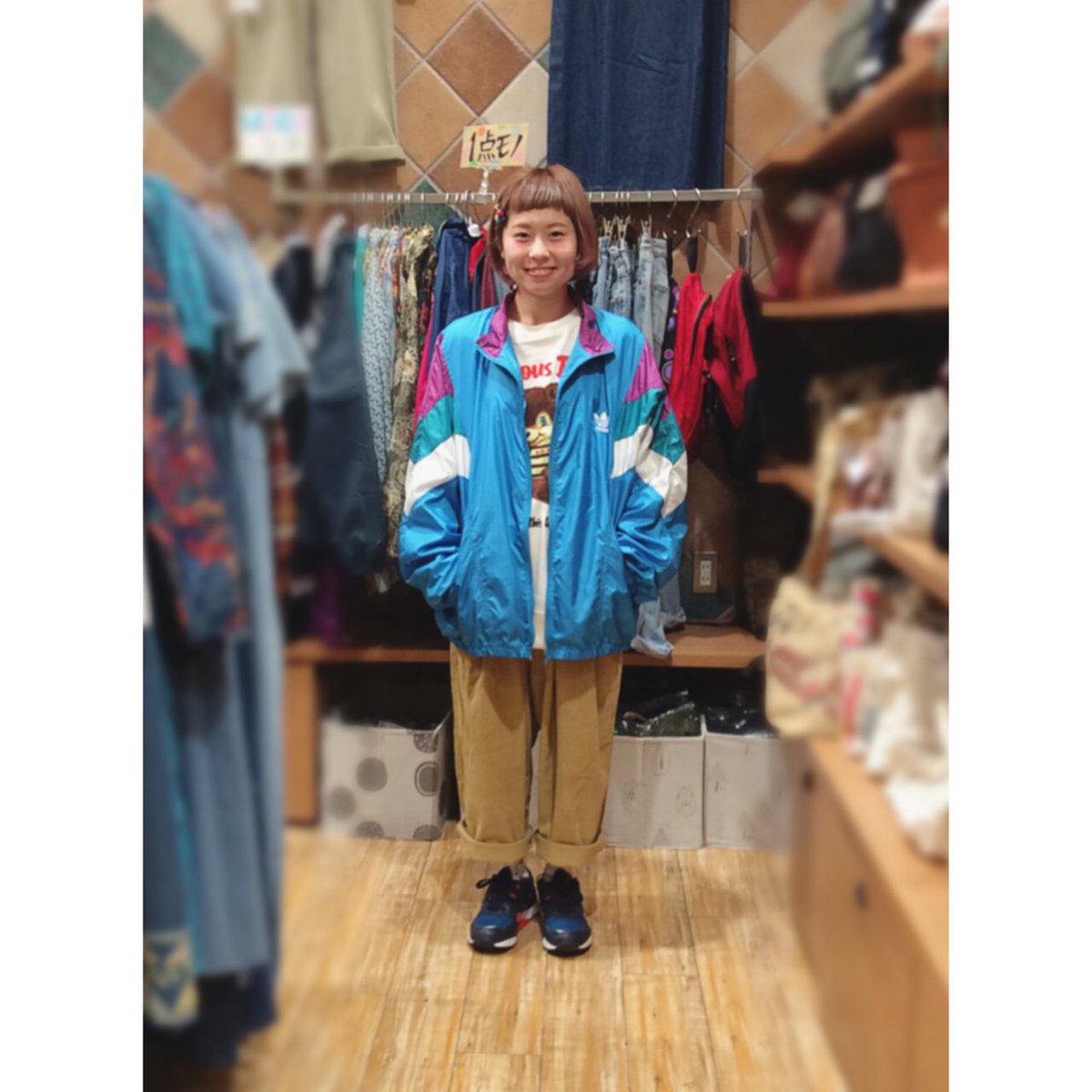 Jolie Hep Five店 こんにちは またまた田邉です 人気ブランドの古着シャカシャカジャージ 着てみましたヽ ノ お色もサイズ感も抜群に可愛いです 自分だけの着こなしをしてみて 周りと差をつけてみては 古着コーナーには沢山個性的