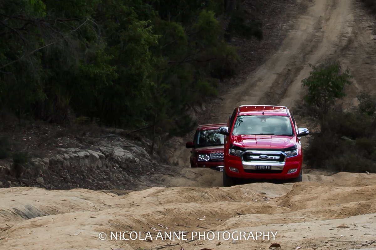 ScPhotosbyNic's tweet photo. Big Day Out #4WD #reddirt #SunshineCoast #Hinterland #Ford  #rangerover #tracks #fun #offroad #mountains https://t.co/nPEsxr7m6Y