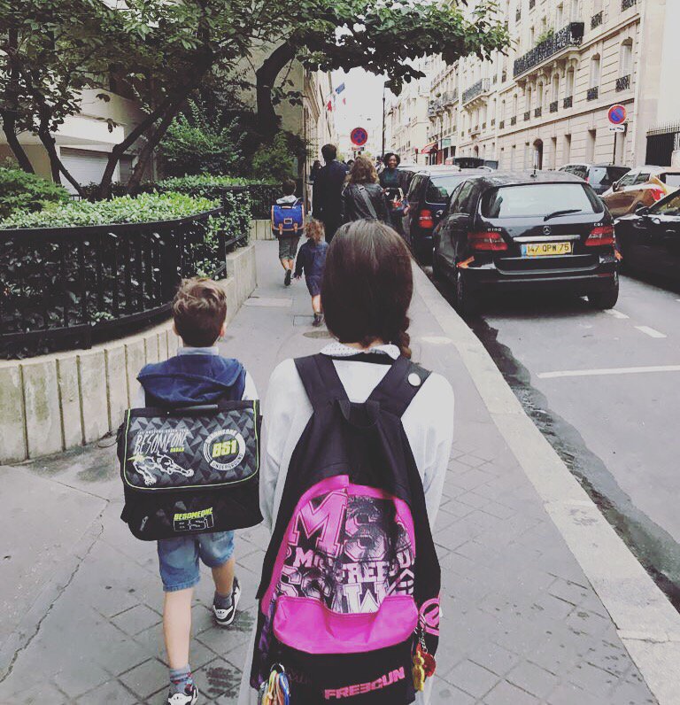 Rentrée des classes...!! 🤓 A l'heure et de bonne humeur! #rentreescolaire #enfants #kids #ecole #dagobert #edern