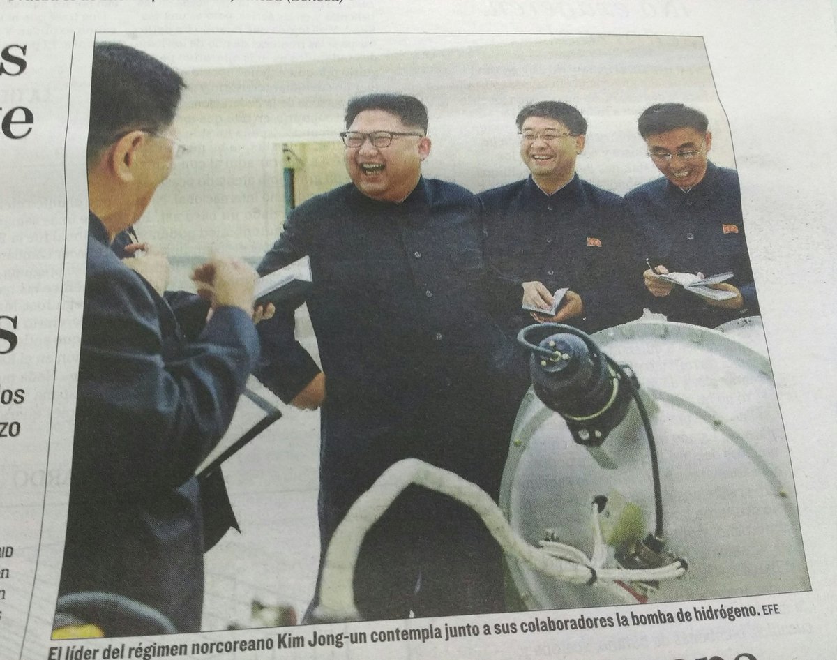 litebarata's tweet photo. Cómo te va a caer mal una gente que posa junto a una bomba de hidrógeno partiéndose la polla. https://t.co/EPEPgbrim7