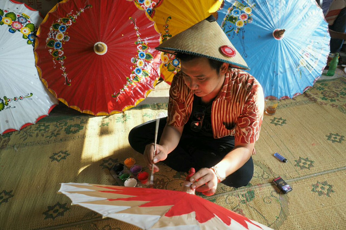 Festival Payung tweet media