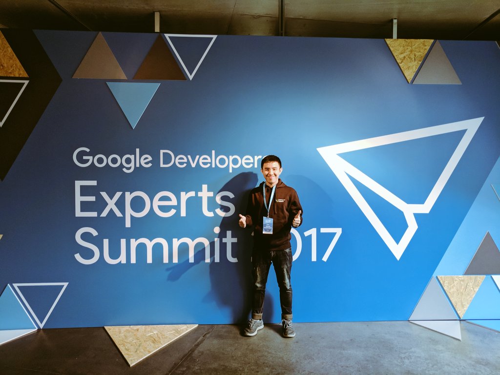 Jirawatee's tweet photo. Start my first working day at Google Developer Experts Summit 2017. #FirebaseGDE #Experts #GDESummit #GDE https://t.co/8XcQZFyCR6
