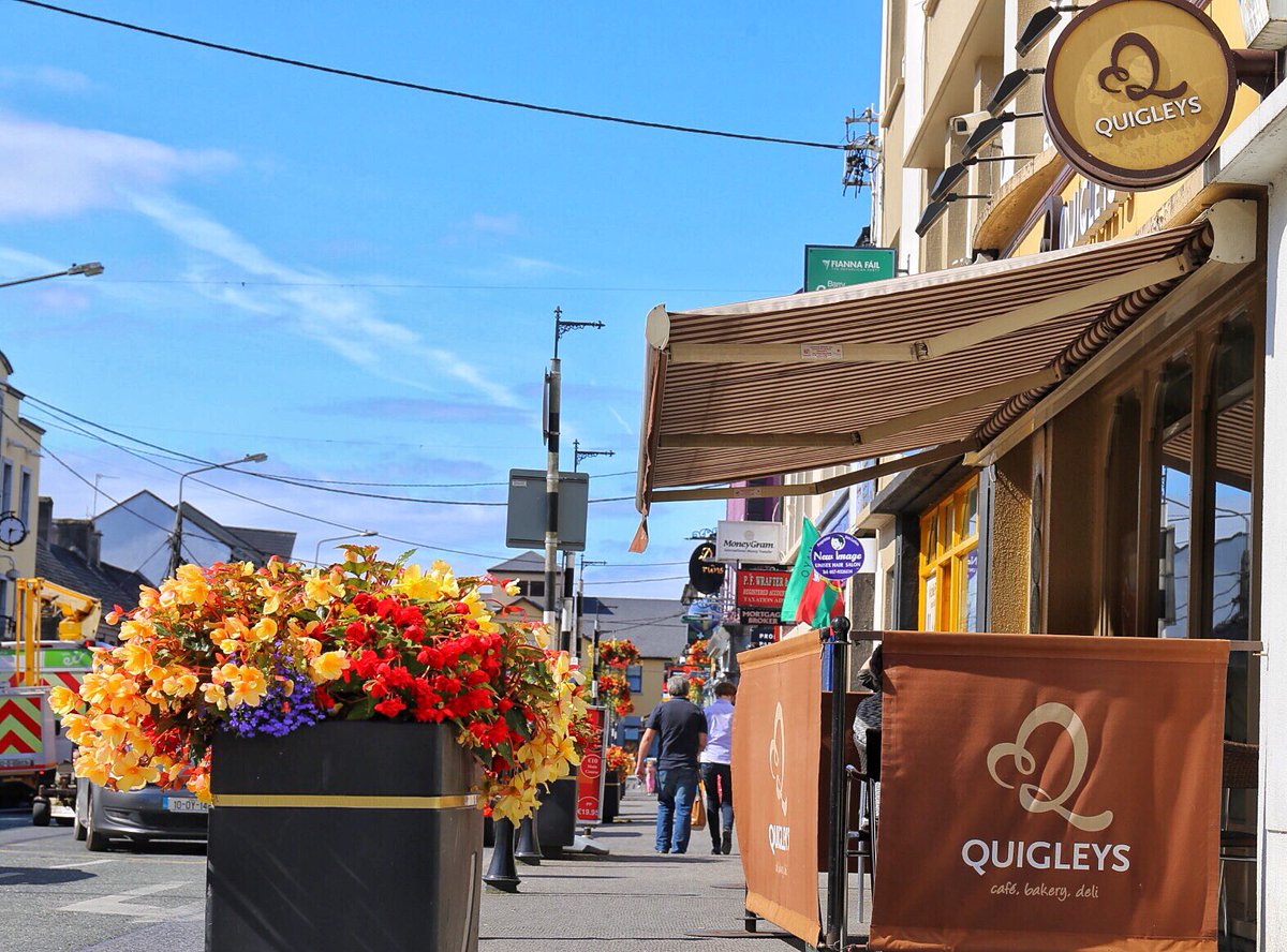 LoughnanHooper tweet media