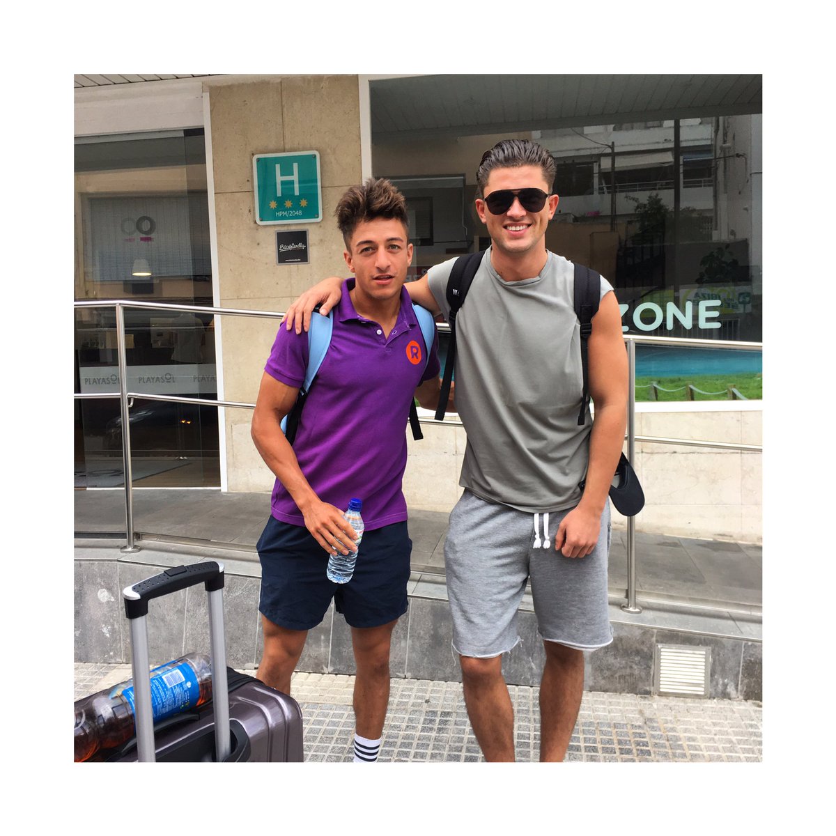JordanWeekender's tweet photo. It begins 🎬 #IbizaWeekender here we go 😎 @DeanoWeekender https://t.co/FYBK5CbluU