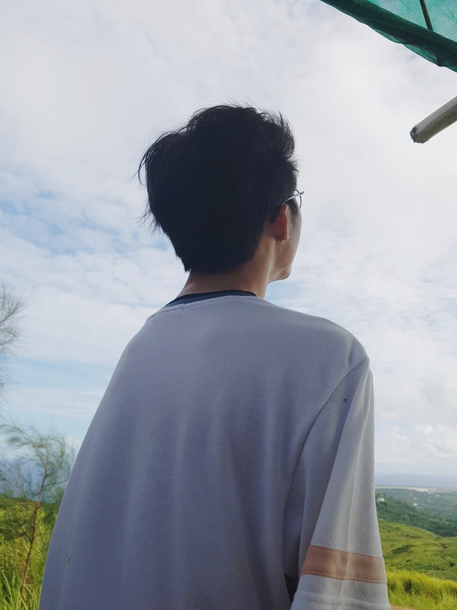 T1LoL's tweet photo. ☁☁☁☁ &amp; #Faker https://t.co/65MFgAyulR