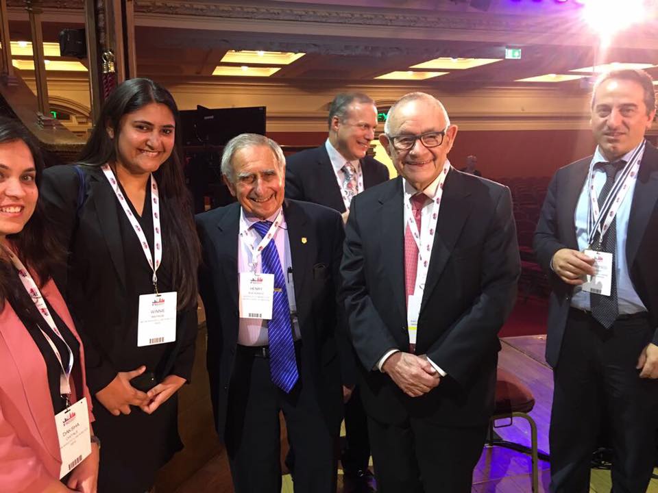 mohakbariatrics's tweet photo. Our bariatric manager Winnie Mathur and Chief nutritionist with stalwarts of metabolic surgery.
#IFSO2017 #London https://t.co/B4Yz03a18z