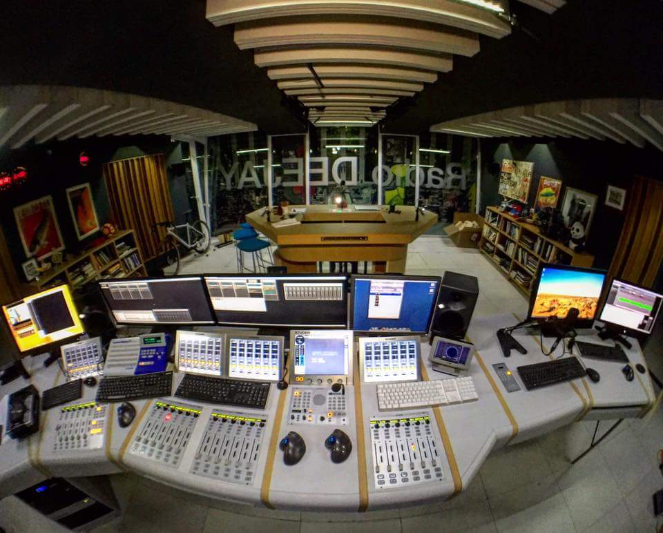 Deejay chiama Italia (@djchiamaitalia) on Twitter photo Studio rinnovato pronto per una nuova stagione: dalle 10 alle 12 su <a href="/radiodeejay/">Radio Deejay</a> e da ottobre anche in tv su <a href="/dmaxitalia/">dmaxitalia</a>! Studio rinnovato pronto per una nuova stagione: dalle 10 alle 12 su <a href="/radiodeejay/">Radio Deejay</a> e da ottobre anche in tv su <a href="/dmaxitalia/">dmaxitalia</a>!