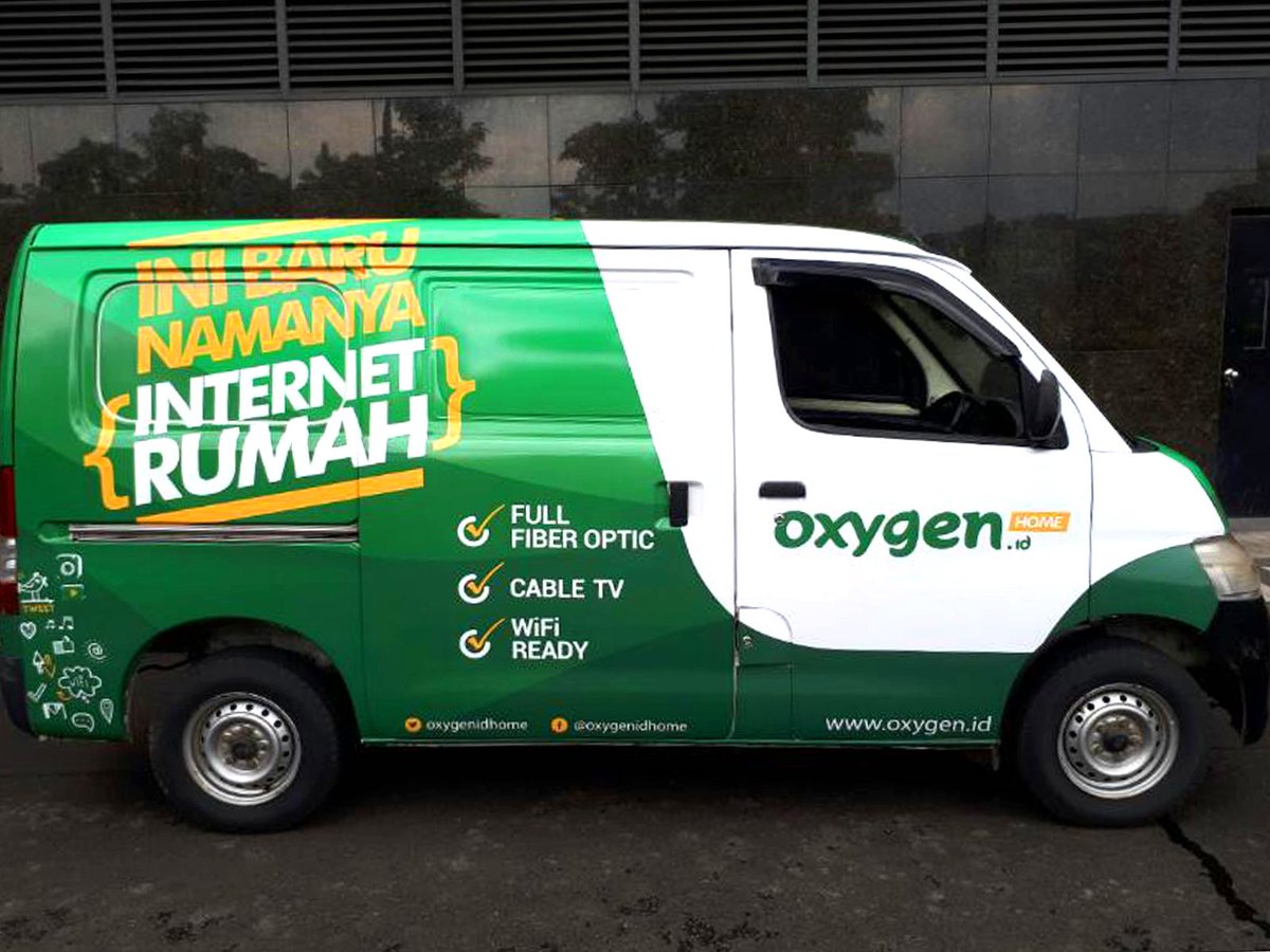 Reklame_Jakarta's tweet photo. Car Branding / Sticker Mobil Oxygen Internet Services @Reklamejktadv #reklamejakarta #reklame #carbranding #stickermobil #advertising https://t.co/FDad0VSC4Y