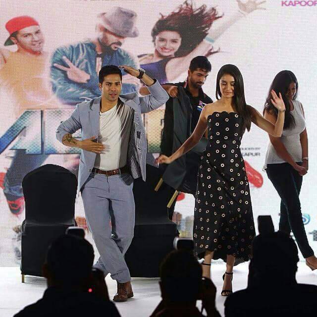 ShraddhaKNet's tweet photo. #Tb @ShraddhaKapoor n @Varun_dvn while #ABCD2Promotions ❤
Our cuties suru n vinnie 💕 https://t.co/DaZEdqNsHi