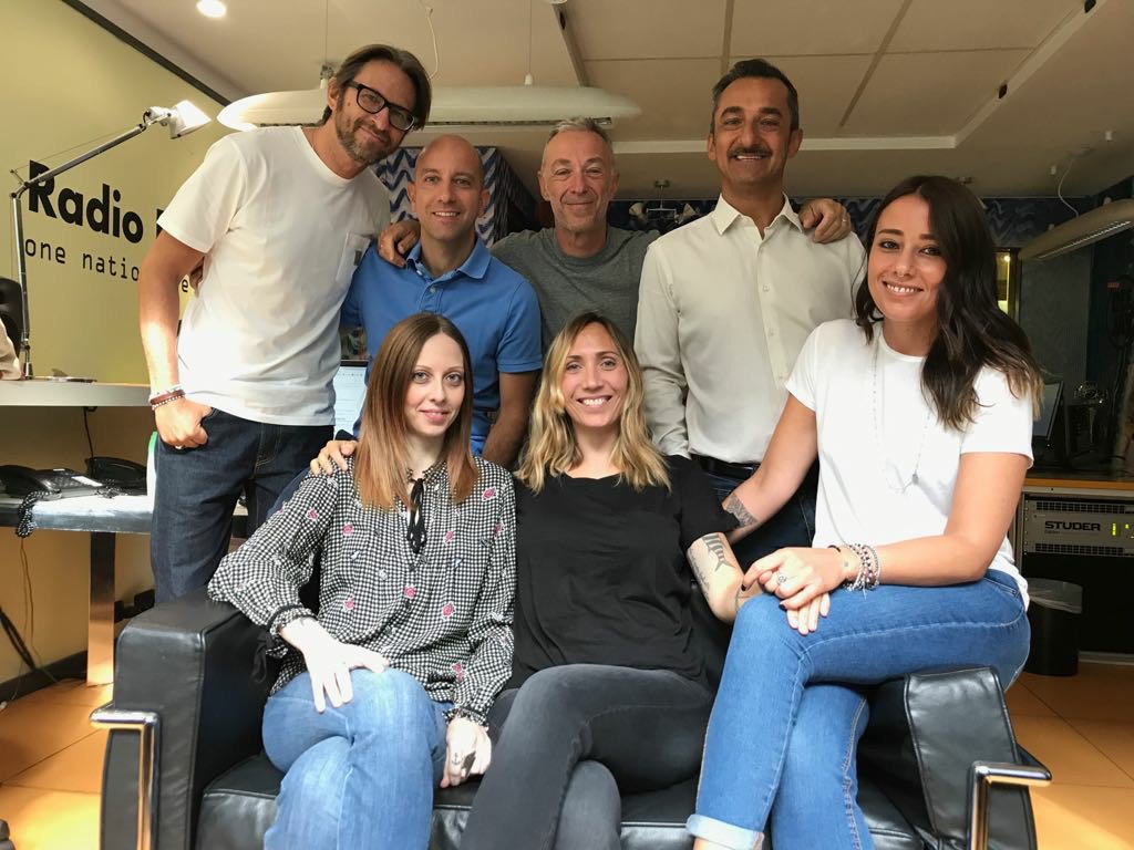 Radio Deejay (@radiodeejay) on Twitter photo Primo giorno di scuola per <a href="/DjChiamaItalia/">Deejay chiama Italia</a> in diretta dalle 10 alle 12 con Linus e <a href="/NicoSavi/">Nicola Savino</a>! deejay.it/radio Primo giorno di scuola per <a href="/DjChiamaItalia/">Deejay chiama Italia</a> in diretta dalle 10 alle 12 con Linus e <a href="/NicoSavi/">Nicola Savino</a>! deejay.it/radio
