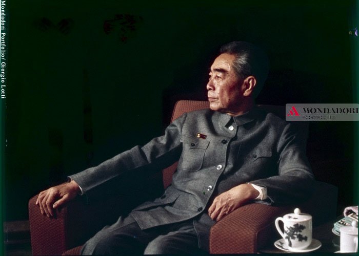 M_Portfolio's tweet photo. #MP_archive apre #settembre con il ritratto di #ZhouEnlai a opera del fotografo #GiorgioLotti scattato in #Cina, #Pechino 1973.
#4settembre https://t.co/kpW5Ju8tWq