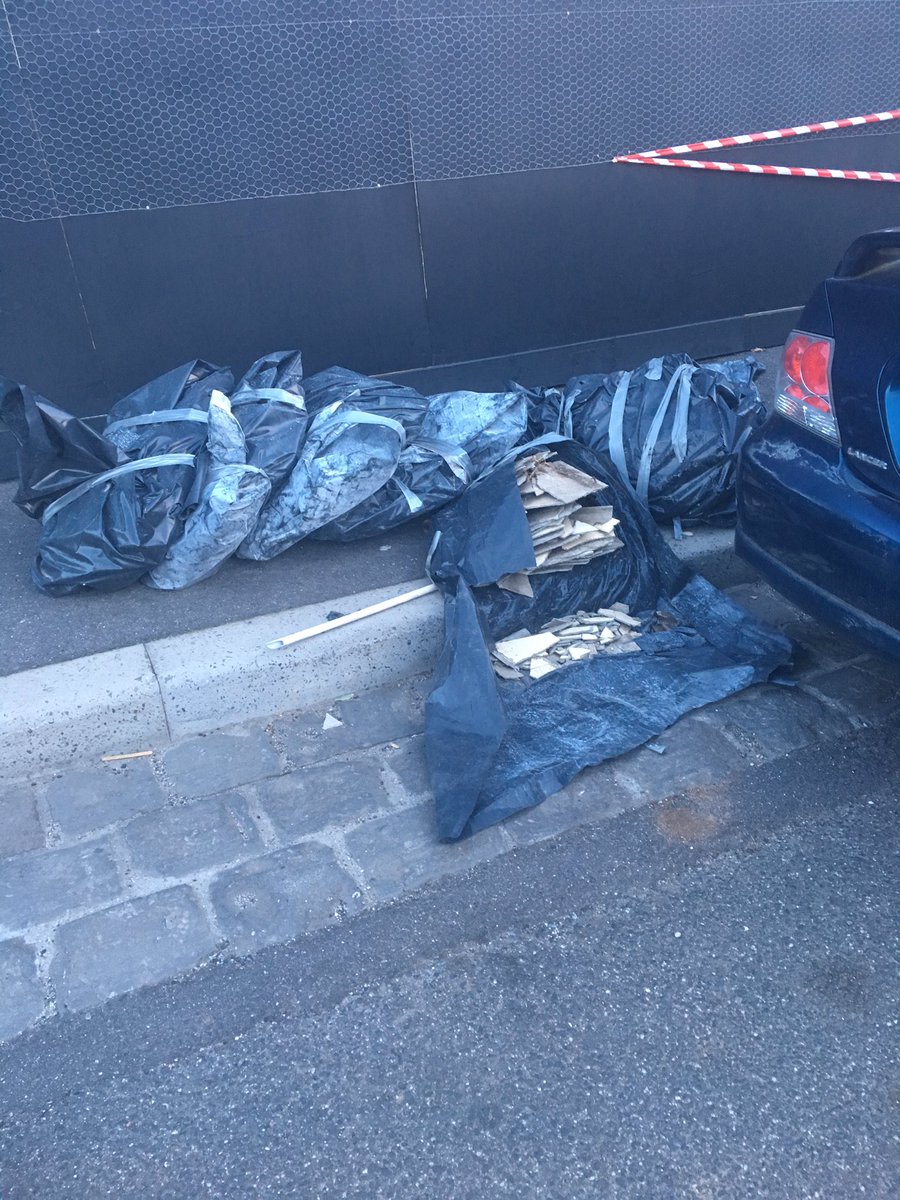 Red_Black_Archi's tweet photo. Construction industry loses respect when cowboys do stupid things. Probable asbestos dumped on Parkville path
@cityofmelbourne investigating https://t.co/jTkM4GKT92