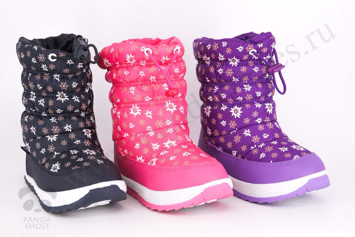 Сноубутсы и дутики для девочек и мальчиков. В интернет магазине PANDA SHOES вы найдете большой выбор обуви для детей. Опт от 10 000 рублей.