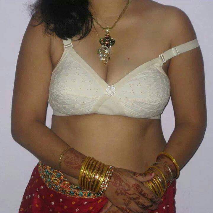 #hot. @bj_fantasies. #bhabhi. pic.twitter.com/xsqZlNW4HY. @burbhakt1. 