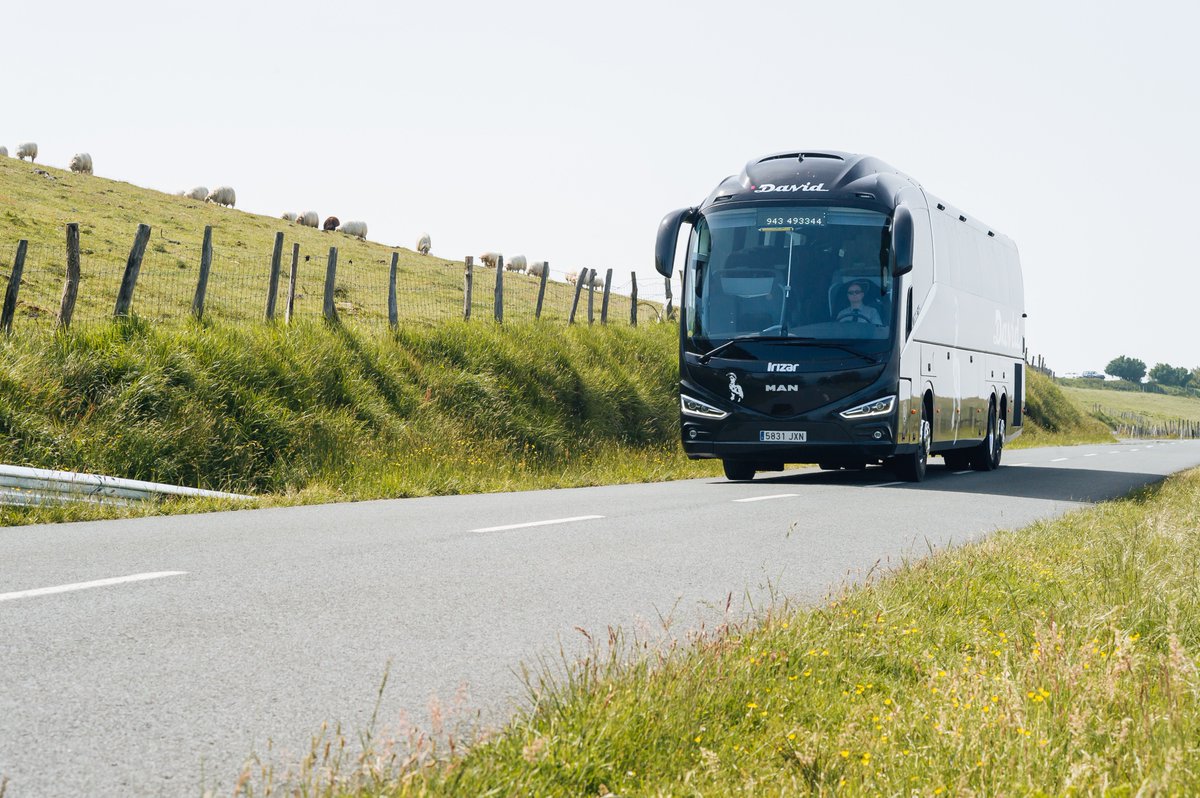 autocaresdavid's tweet photo. ¡Empezamos la semana con ganas! #AutocaresDavid #ViajandoconDavid #viajes #Viajar #trip #bidaiak #travel #autobus #autocar #ontheroad https://t.co/zn24obJKRU