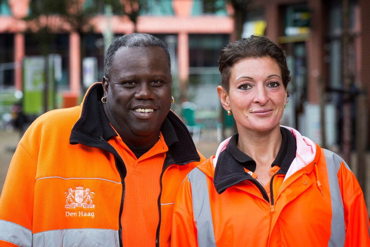 schoondoenwegwn's tweet photo. De schoonmakers Lionel en Irena zouden geen andere baan willen hebben. Gemotiveerder zie je ze maar zelden #denhaag
https://t.co/DXJWn2WwBt https://t.co/M8geZ7gI65