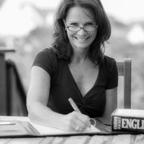 Meet Jeanne L Rae, one of our 72 #freelance #writers specializing in #contentwriting #blogging. View profile here: freelancecapetown.com/profile/2329-J…