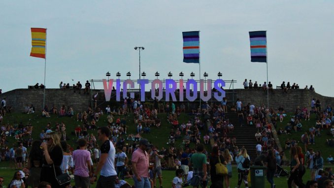 SandCPompey's tweet photo. Part 1 of @emilypwriter's review of her first Victorious festival starts with some Friday night Madness https://t.co/nNbPHPZKFu @MadnessNews https://t.co/IvPPsxufi5
