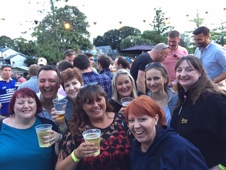 bucy_lailey's tweet photo. Had a great Saturday at the 🏉. @Thebarmyarms with mates is always a blast! #LondonDoubleHeader #LoveRugby https://t.co/rfDJUxNEqm