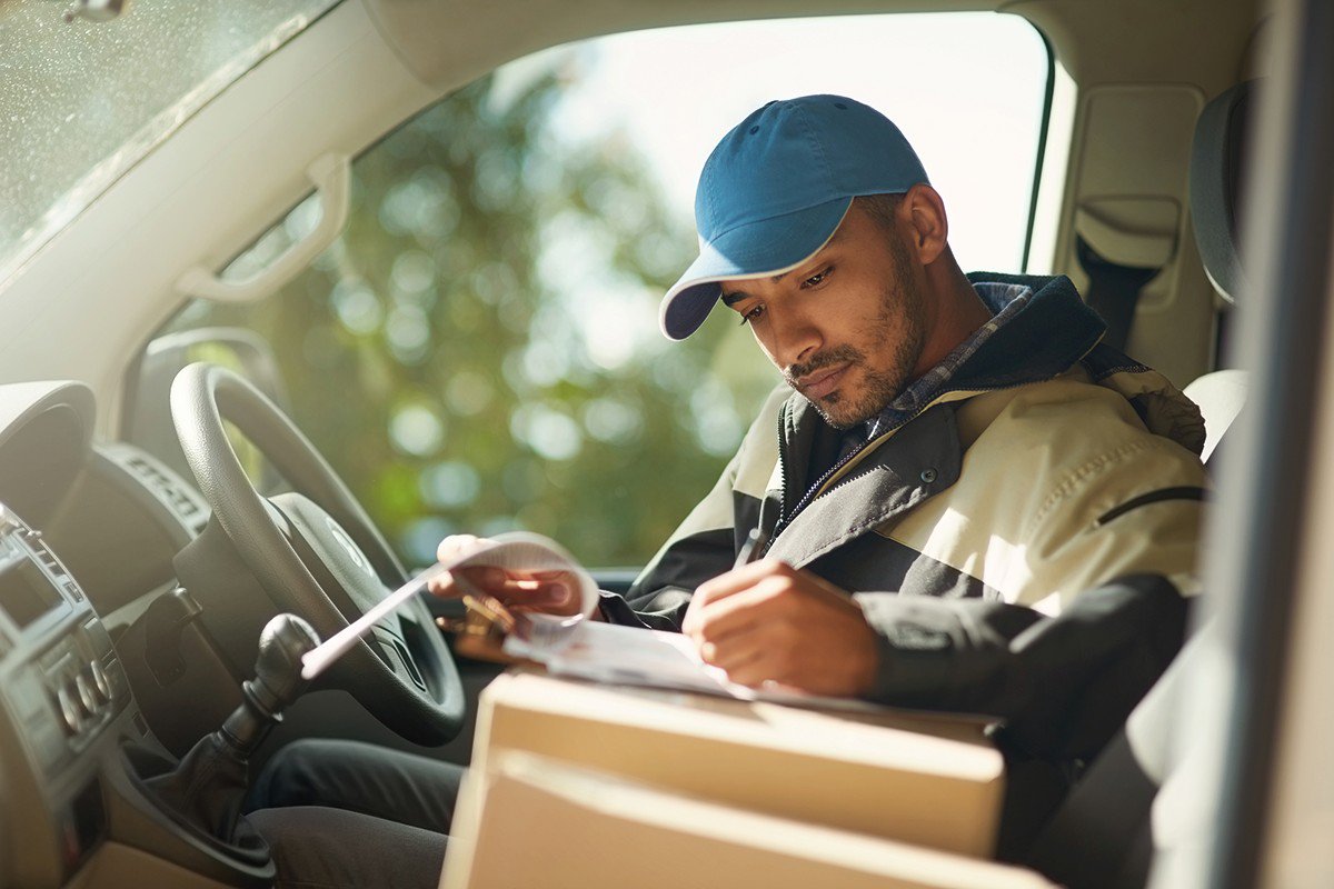 LogisticsUKNews's tweet photo. Driver shortages are still the primary concern for Q3 according to our latest QTAS survey, discover more here: https://t.co/i9vA9DbOKz https://t.co/gJWBwm4EgL