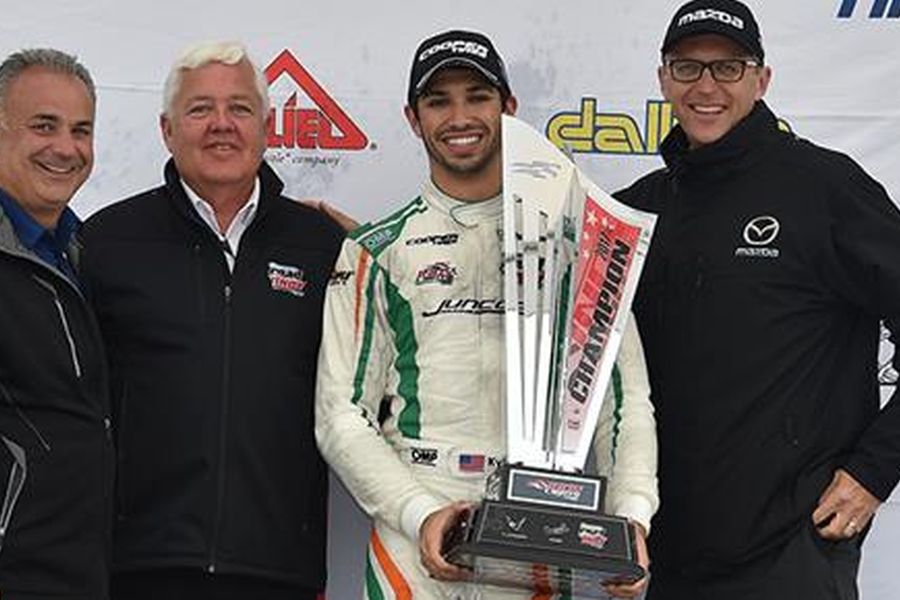 SnapLapNews's tweet photo. #JuncosRacing’s #KyleKaiser took the championship title of the 2017 #IndyLights season’s finale at #WatkinsGlen !
https://t.co/Zm0sxHi7MS https://t.co/foHeTRK6KK