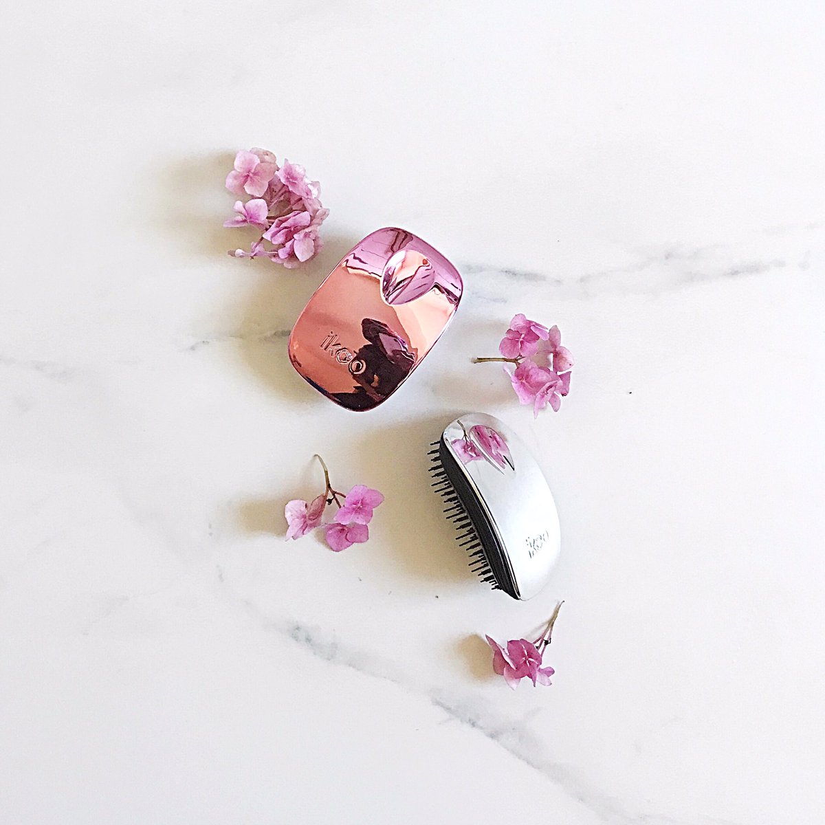 Next up was <a href="/ikoobrushuk/">ikoo</a>'s Pocket Brush with innovative bristles to massage the scalp and detangle hair, also vegan friendly 👌