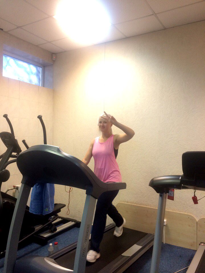 ElizDevil's tweet photo. Утро начинается не с кофе 😄
 #run #бег #treadmill #sport #morning https://t.co/Schbqgz6iY