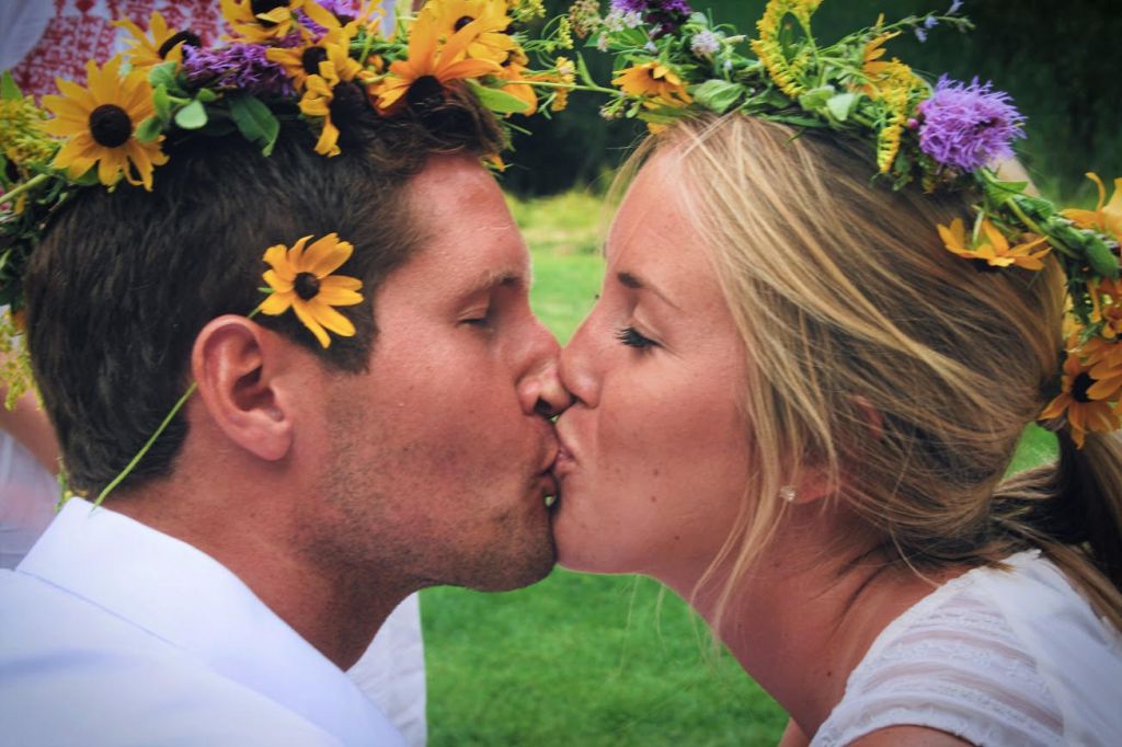 tide_creative's tweet image. Hardy Farm Couple: Kirsten &amp;amp; Stefan hardyfarm.com/hardy-farm-cou…