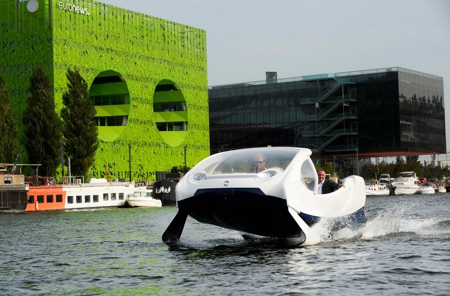 Le futur de la mobilité sera-t-il sur l'eau ? #Expérimentation #Confluence #Seabubbles #bateauxtaxi  via <a href="/lyoncap/">Lyon Capitale</a>
ow.ly/9Hnd30eTh3A