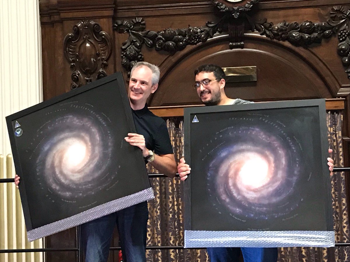 Children_Raxxla's tweet photo. Photo's from @FantastiCon2017
@drewwagar and Zac from @frontierdev receiving a gift from the @Children_Raxxla and the Mapping Project. https://t.co/P5Mgk14TUJ