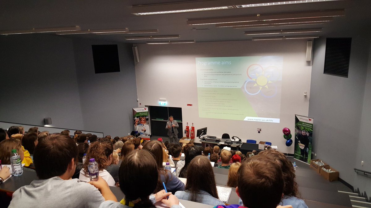 EdNapLifeSci's tweet photo. Programme leader Dr David Smith welcomes our new students to biological programmes in School of Applied Sciences!#EdNap #Welcome https://t.co/QVhi0XoQ6j
