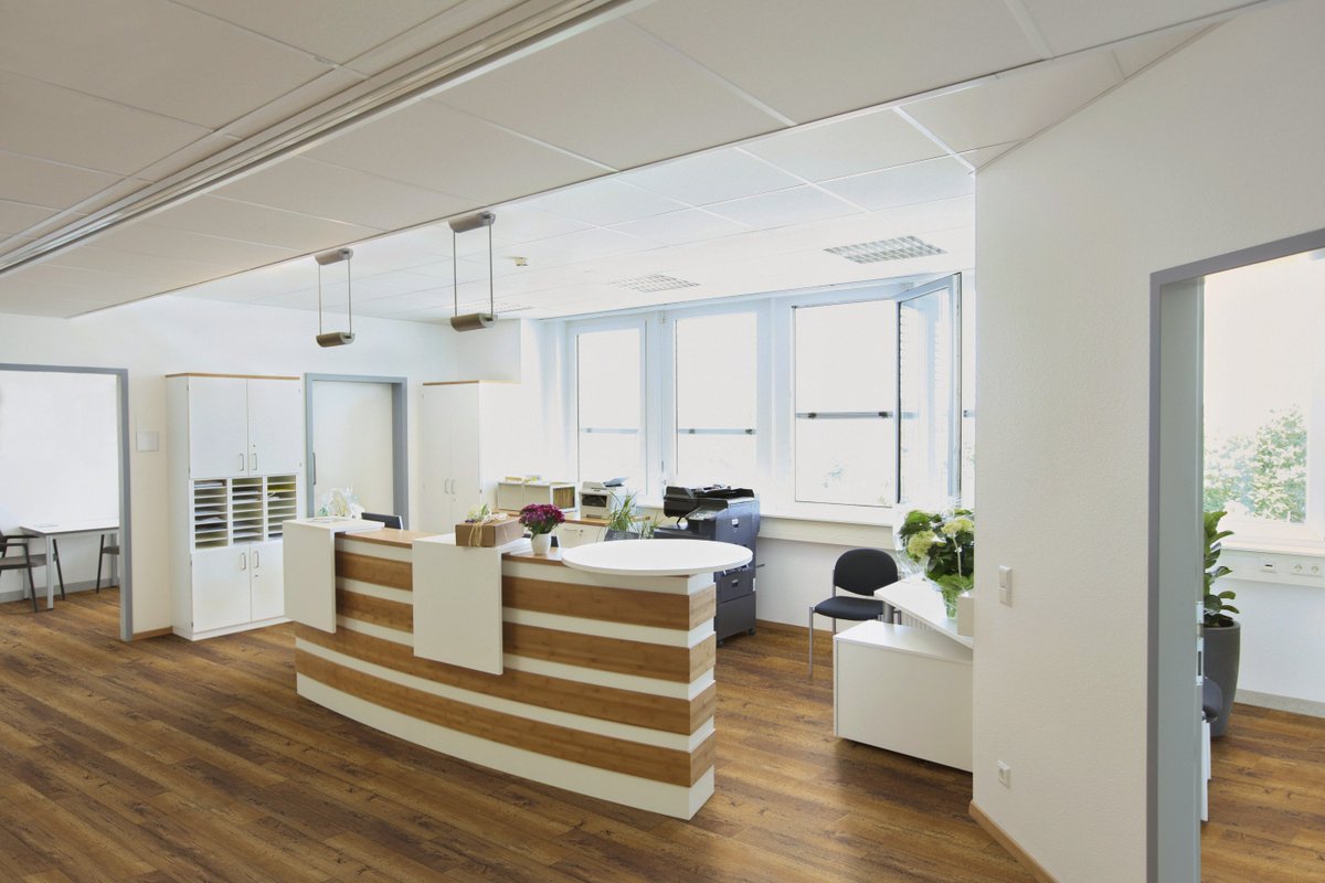 Looking for a floor that says wow? Our Aspecta One range creates authentic, eye-catching textures ow.ly/Envo30eObod #texture #flooring