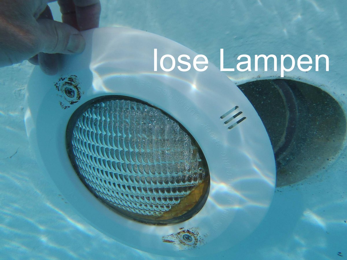 Pool_Reporter's tweet image. @Pool_Reporter waren 7 Wochen(!) auf #Malle, #Ibiza, #Djerba und in #Bulgarien unterwegs, um #Hotelpools auf deren Sicherheit zu testen.