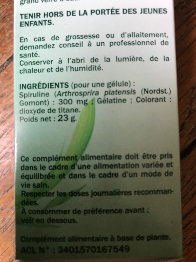 NicoBunel's tweet photo. #poison Acheter de la spiruline, decouvrir qu'il y a un colorant cancerogene. Merci @PierreFabre https://t.co/5FC7JIZlzm