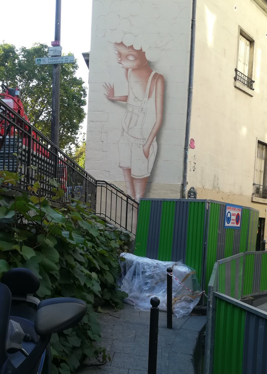 Mairie10Paris's tweet photo. [STREET-ART] La fresque de "Vinie" est en chantier au 87 quai de Valmy, et devrait être terminée le 12 septembre.
#Paris10🎨 https://t.co/fW7soxmEZB