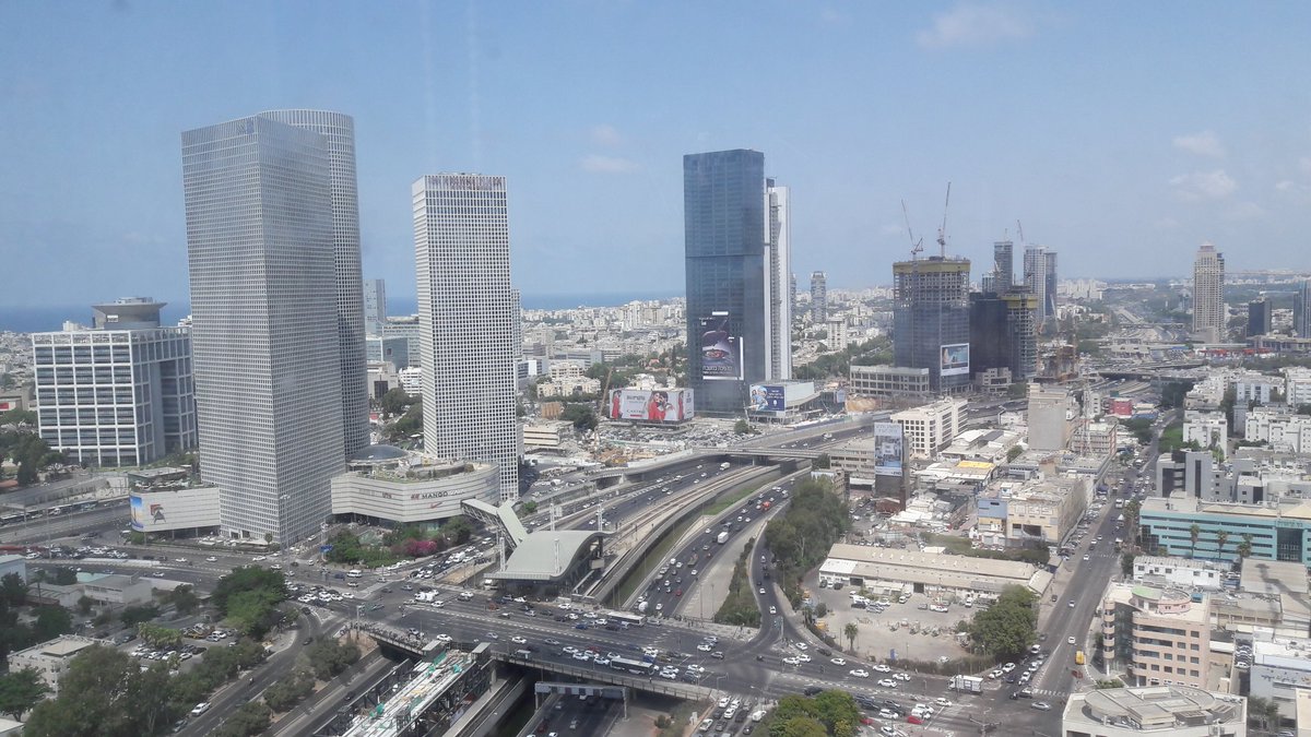 chantal_marion's tweet image. Visite du @CampusTelAviv #Googlespace  #DLDMTPFrenchTech @Mtp_FrenchTech @Montpellier3m @saurel2014