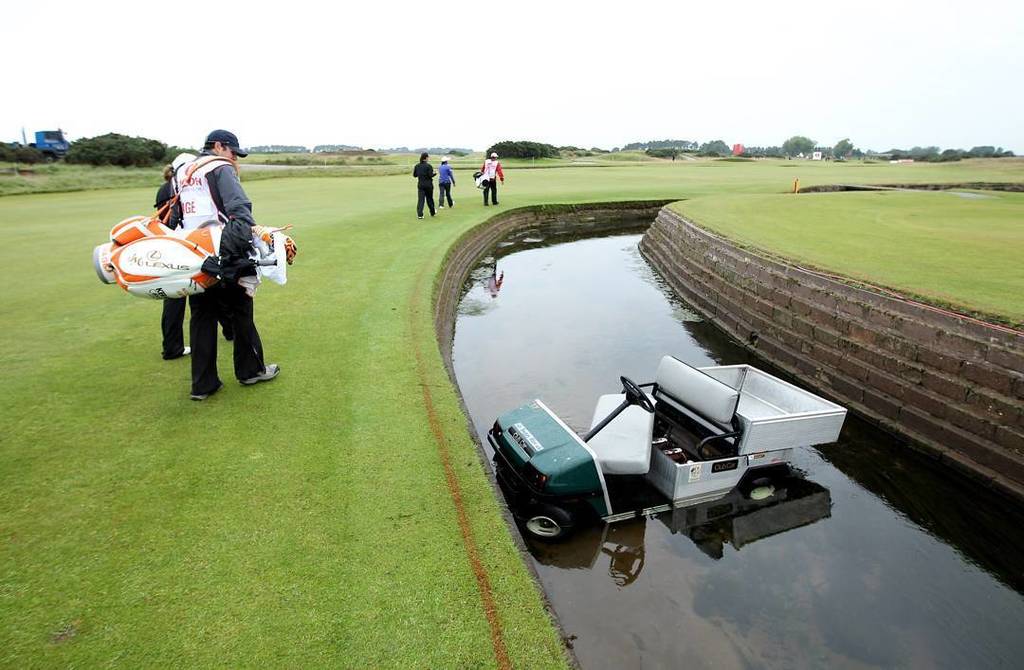 bunkeredgolf's tweet photo. Monday.

(📷 @carnoustiegolf) https://t.co/Y9hJ6FGUdA