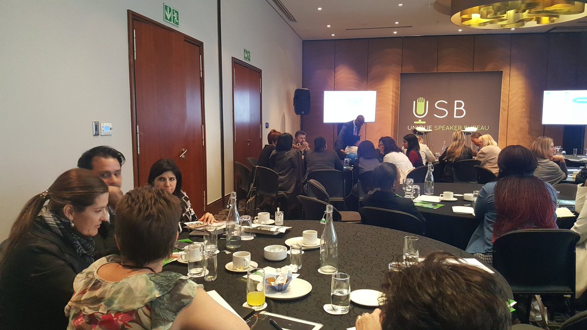 uniquespeakers's tweet photo. USB Client Breakfast @alexgranger getting the audience interacting through Team Thinking Interventions
#USB17 https://t.co/eF1issLEgT