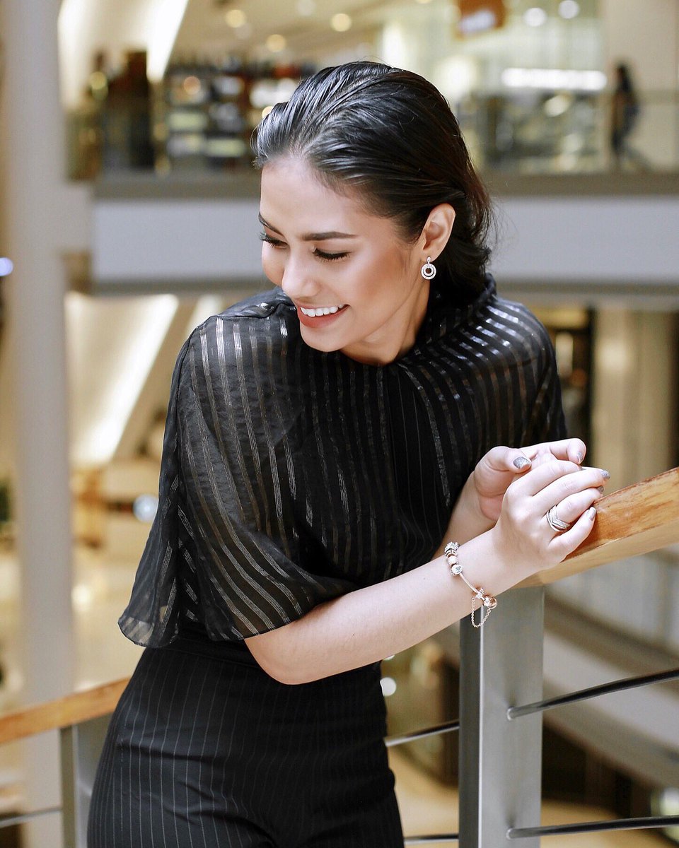 Namtanlita24's tweet photo. Do See the wonderful with PANDORA Autumn Collection!!✨✨#DoPANDORATH #DoSeeTheWonderful #TANACHIRA @tanachiraofficial @suckangel https://t.co/nzMHrxdWfj
