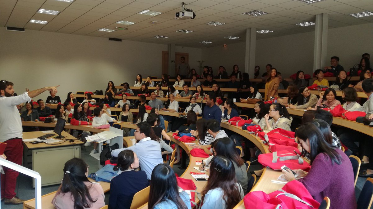 AurorePoirier's tweet photo. #earlymakers challenge @EMLYON ! Welcome ! #team #waoup #international https://t.co/WrWmF6IP04
