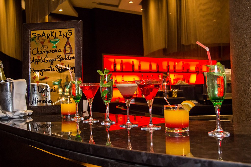 MeridienPyramid's tweet photo. We Are Still Celebrating....
#LeMeridienPyramids #hotel #MarriottIntlMEA #hotel #discover #Lobby_Bar #stay #relax #enjoy #Eid https://t.co/Rcm1kLnLsR