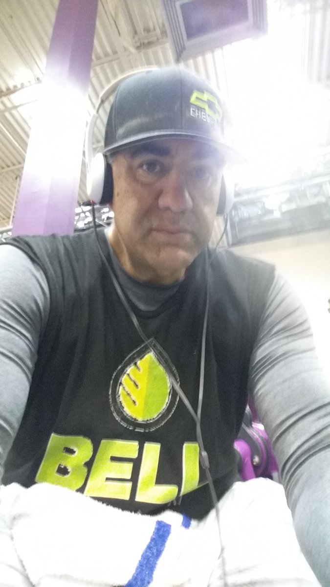 msenicaracing's tweet photo. Cardio and weights done! #LaborDay2017 #NoDaysOff #BellPlantation #PB2 #ClangNbang #fitness #fitdriver #NASCAR #APH https://t.co/tSUDcdFFOQ